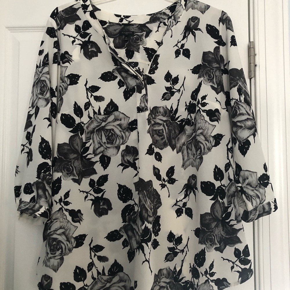 Talbots Popover in Black and white floral 2x